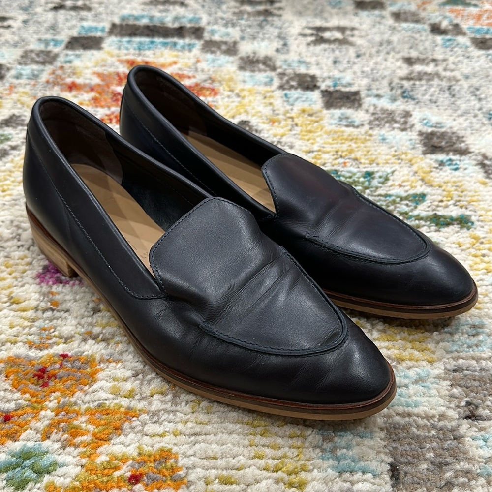 Everlane Women's The Modern Slip On Shoe Leather Loafer Navy Blue Size 8.5